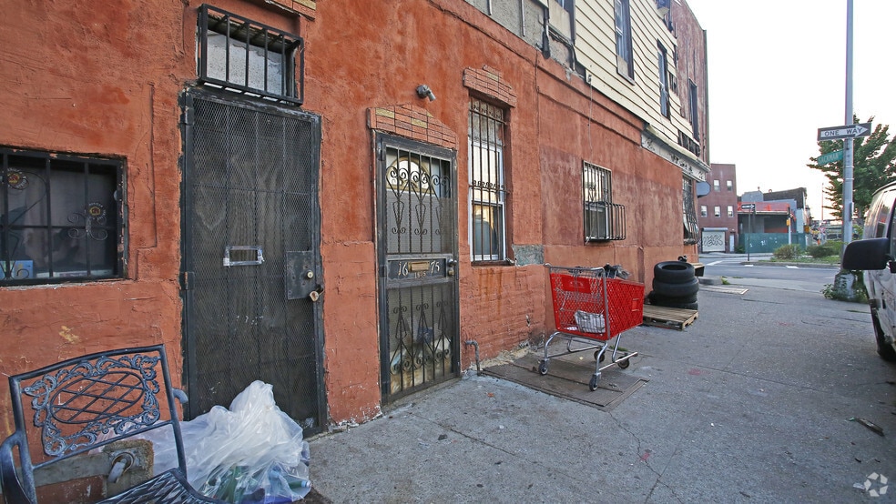 More Photos Of 1675 E New York Ave, Brooklyn Warehouse For Sale