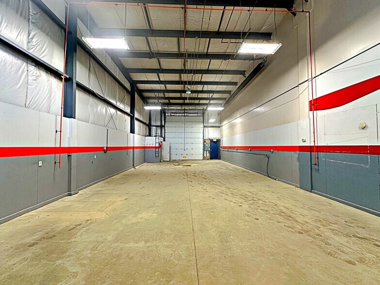 More Photos Of 380 Mackenzie Blvd, Fort McMurray Warehouse For Lease