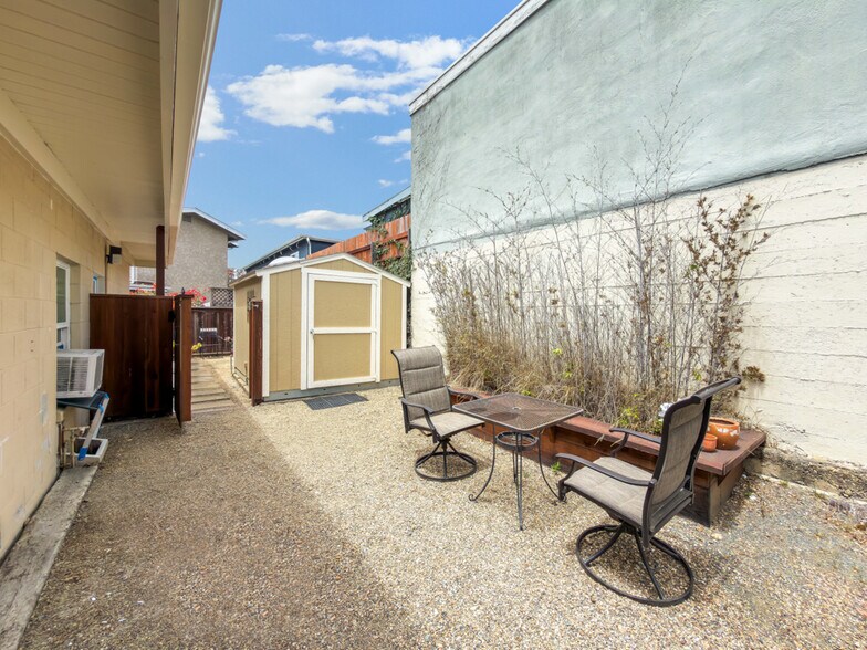 More Photos Of 5105-5107 MacDonald Ave, Richmond Apartments For Sale