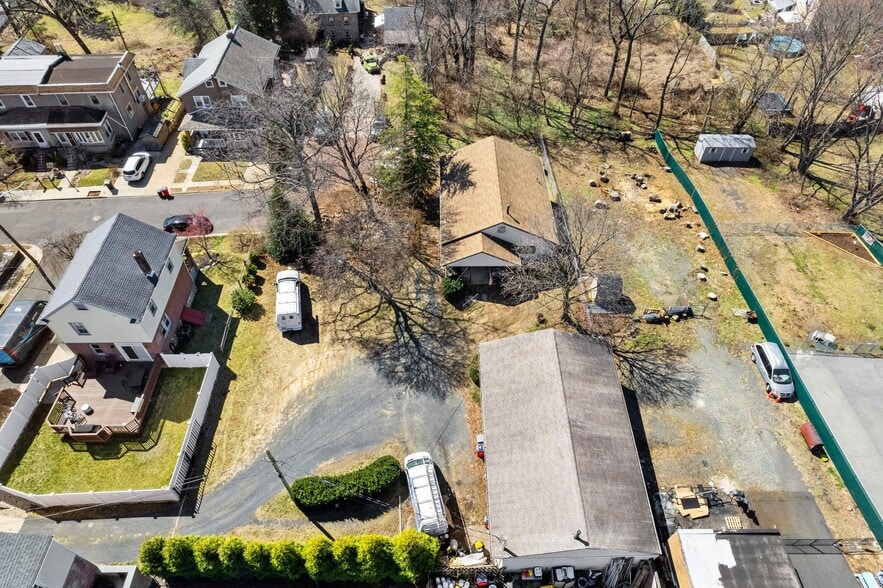 More Photos Of 309 Lynwood Ave, Jenkintown Warehouse For Sale