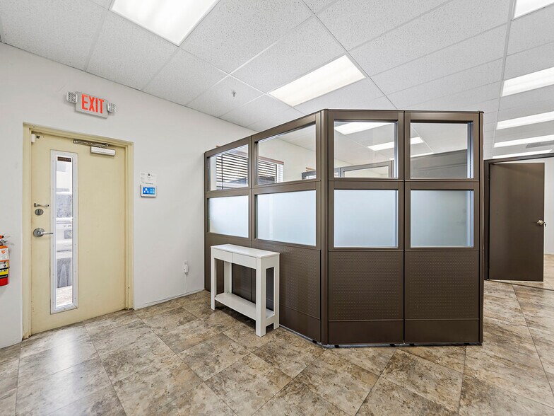 More Photos Of 10900 NW 21st St, Miami Warehouse For Sale