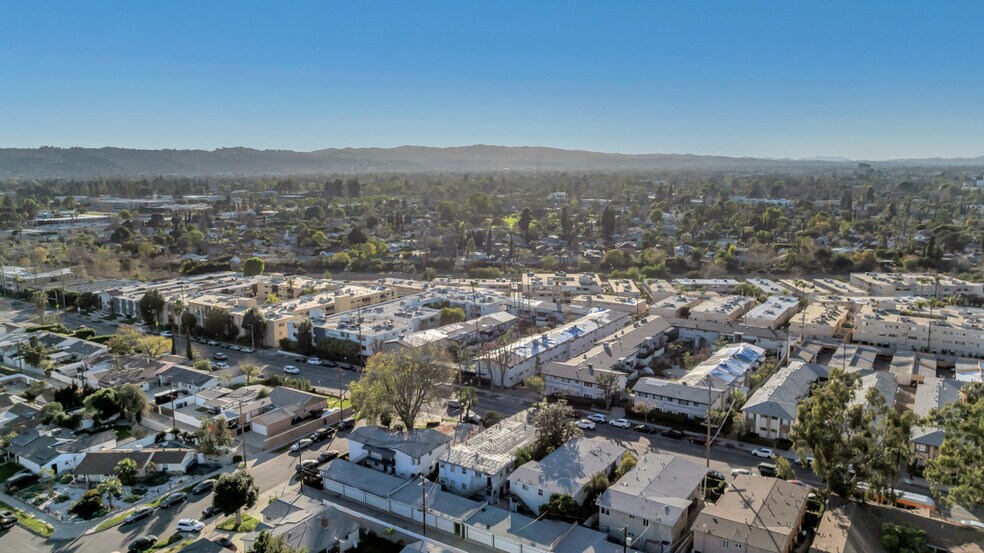 More Photos Of 6308 Coldwater Canyon Ave, North Hollywood Apartments For Sale
