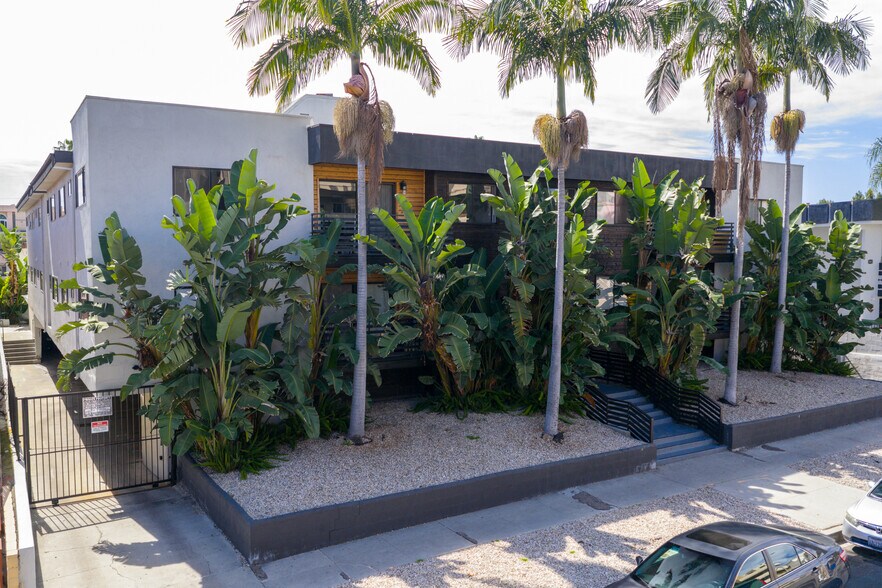 More Photos Of 4938 Rosewood Ave, Los Angeles Apartments For Sale