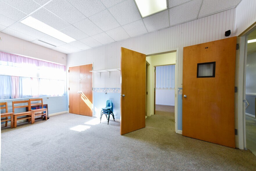 More Photos Of 3901 Raeford Rd, Fayetteville Religious Facility For Lease