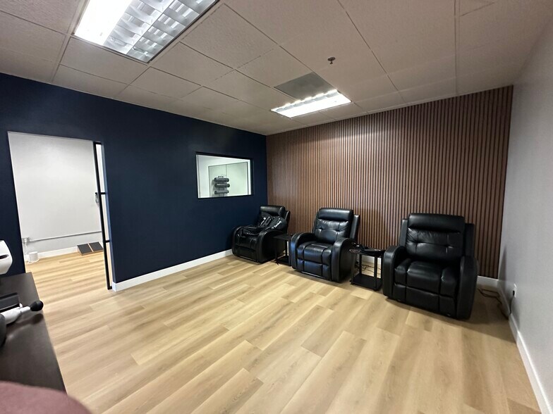 More Photos Of 861 Harold Pl, Chula Vista Research And Development For Sale