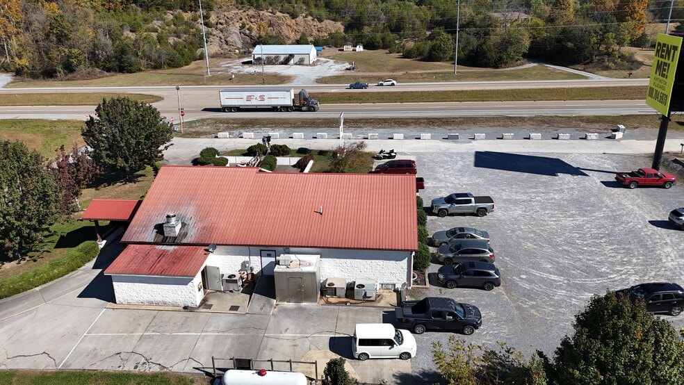 More Photos Of 6335 W Andrew Johnson Hwy, Greeneville Restaurant For Sale