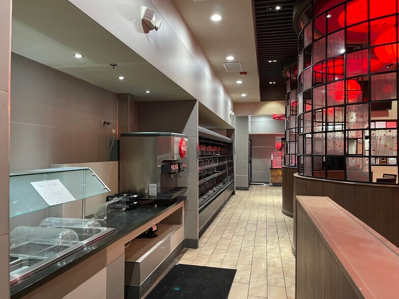 More Photos Of 1375 E Tropicana Ave, Las Vegas Restaurant For Lease
