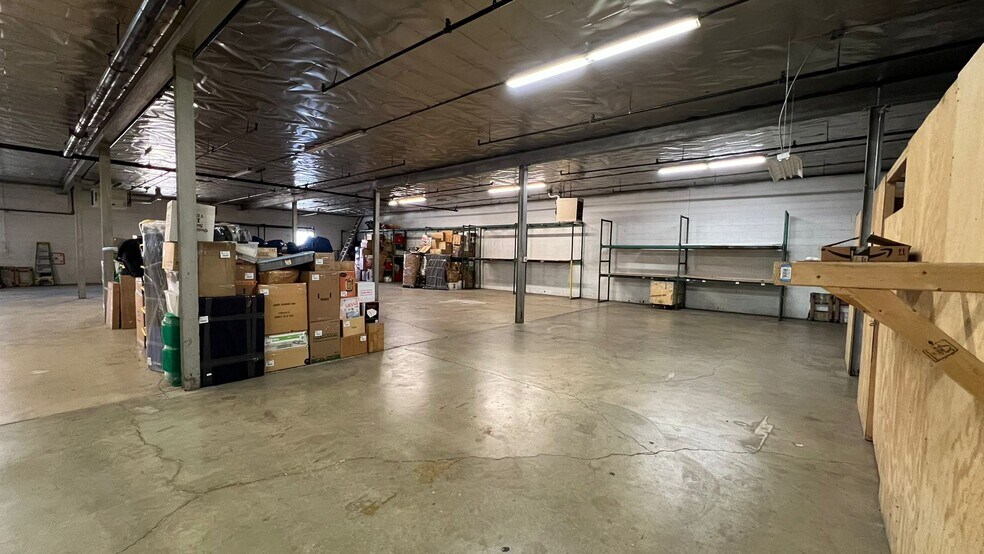 More Photos Of 123 N 10th Ave, Melrose Park Warehouse For Lease