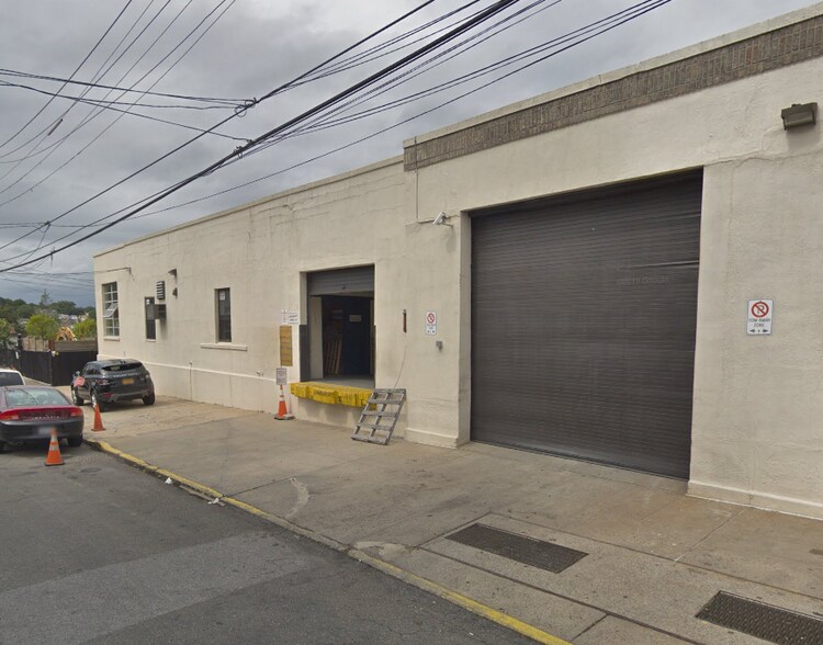 More Photos Of 80 Grove Ave, New Rochelle Warehouse For Lease