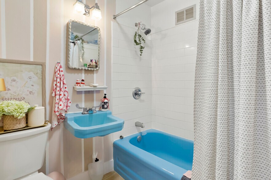 More Photos Of 2900 Lowell Blvd, Denver Apartments For Sale