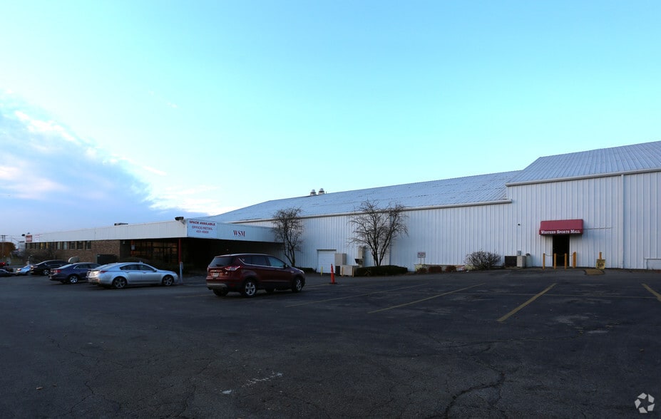 More Photos Of 2323 Ferguson Rd, Cincinnati Sports And Entertainment For Sale