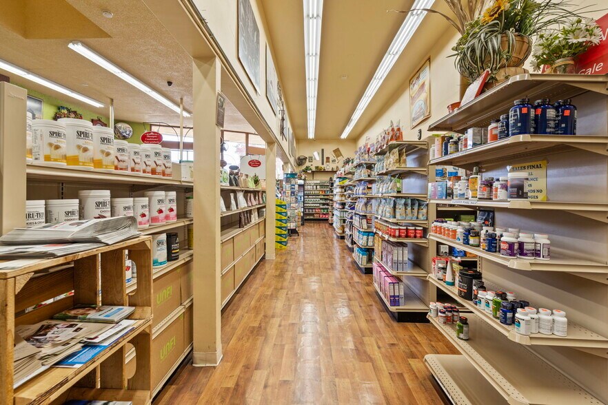 More Photos Of 12249 San Pablo Ave, Richmond Storefront For Sale