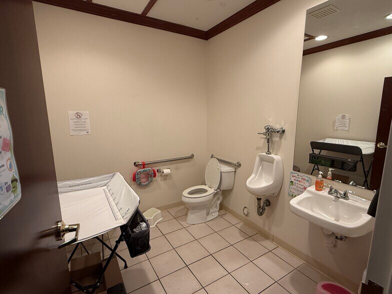 More Photos Of 636 Old Liverpool Rd, Liverpool Office For Lease