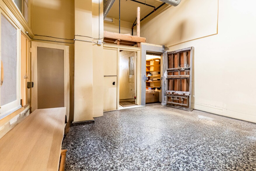 More Photos Of 216-220 Linden Ave, South San Francisco Apartments For Lease