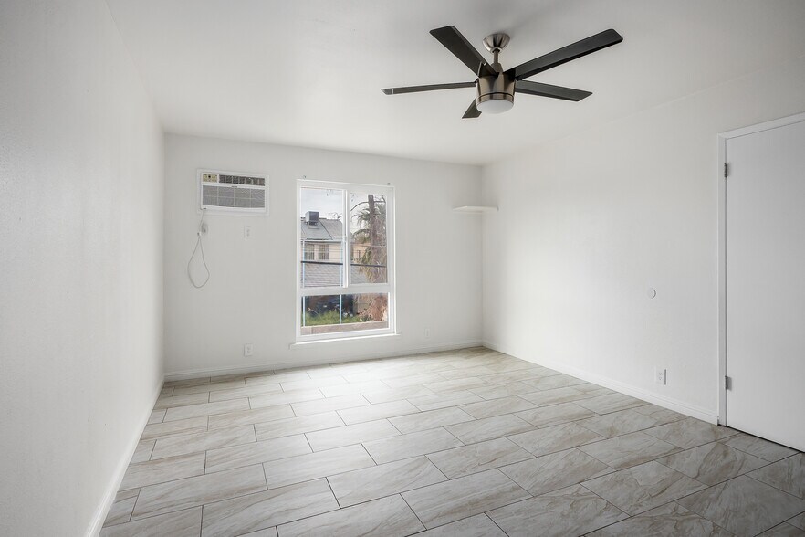 More Photos Of 2105 Webster St, North Las Vegas Multifamily For Sale