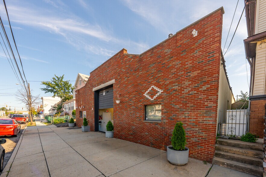 Primary Photo Of 245-247 Elizabeth Ave, Elizabeth Industrial For Lease