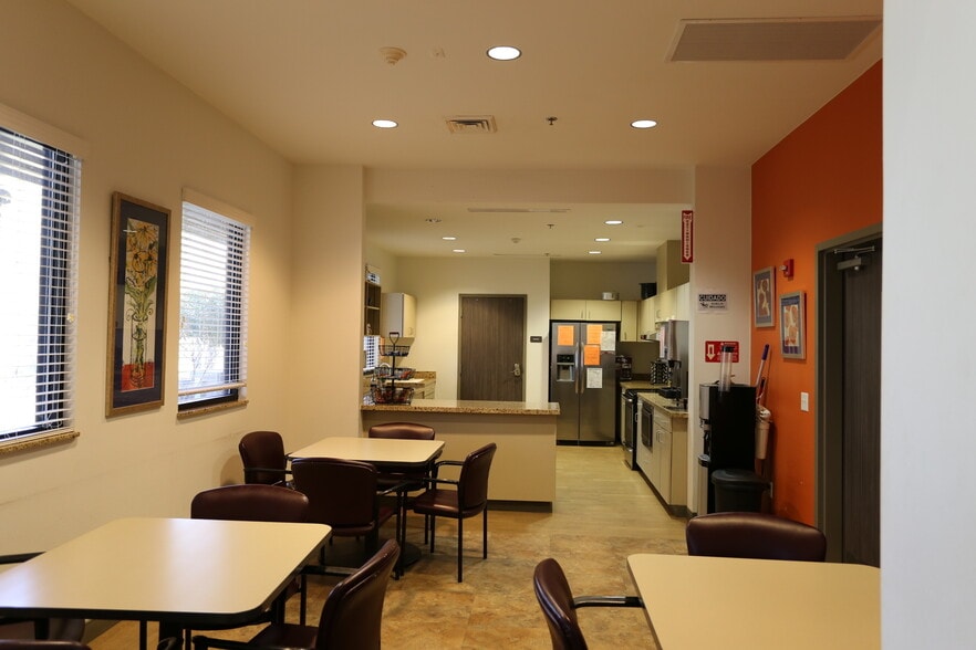 More Photos Of 505 W Owassa Rd, Edinburg Healthcare For Sale