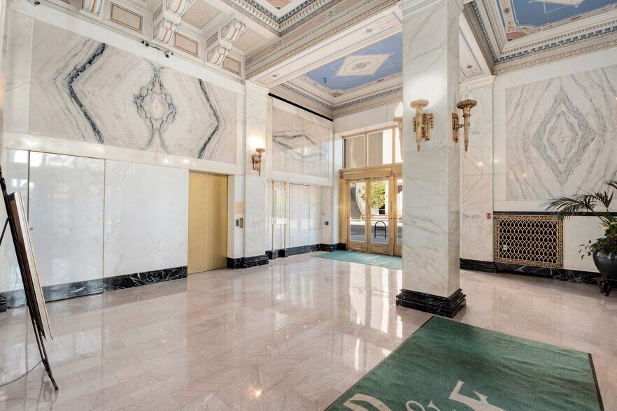 More Photos Of 1601 Arapahoe St, Denver Office For Sale
