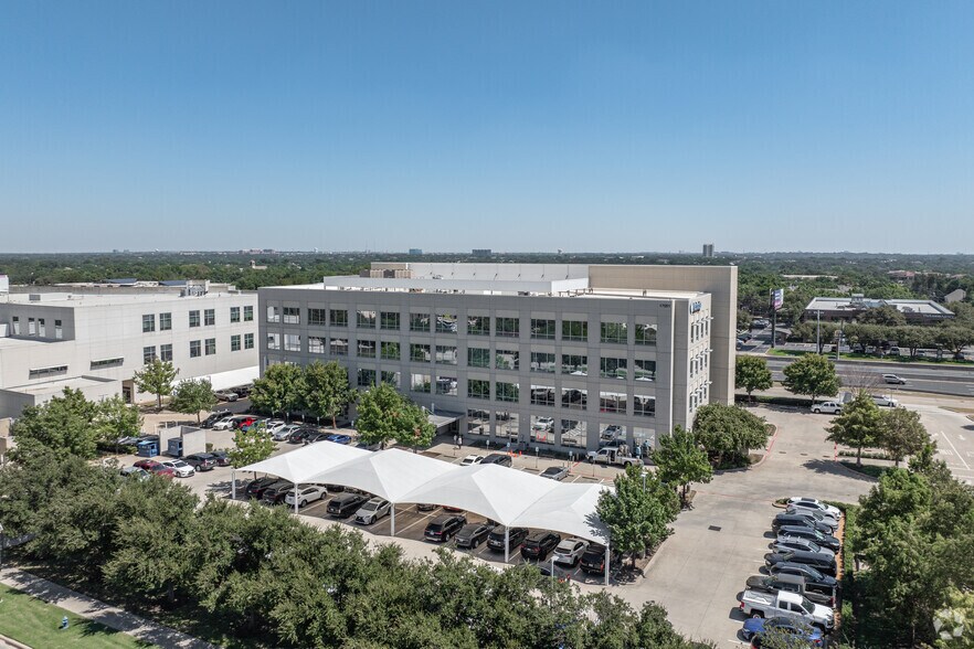 More Photos Of 17051 N Dallas Pky, Addison Medical For Lease