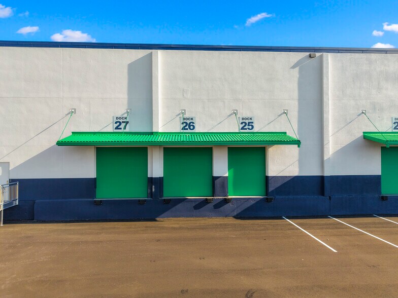 More Photos Of 5150 Colorado Blvd, Denver Self Storage For Lease
