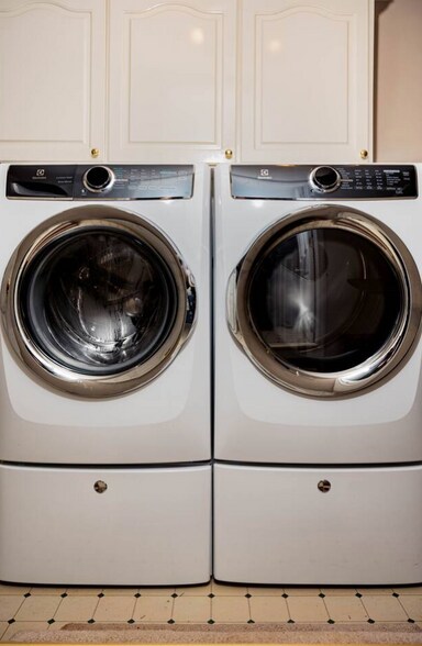 More Photos Of 84-86 Benson Rd, Travelers Rest Specialty For Sale