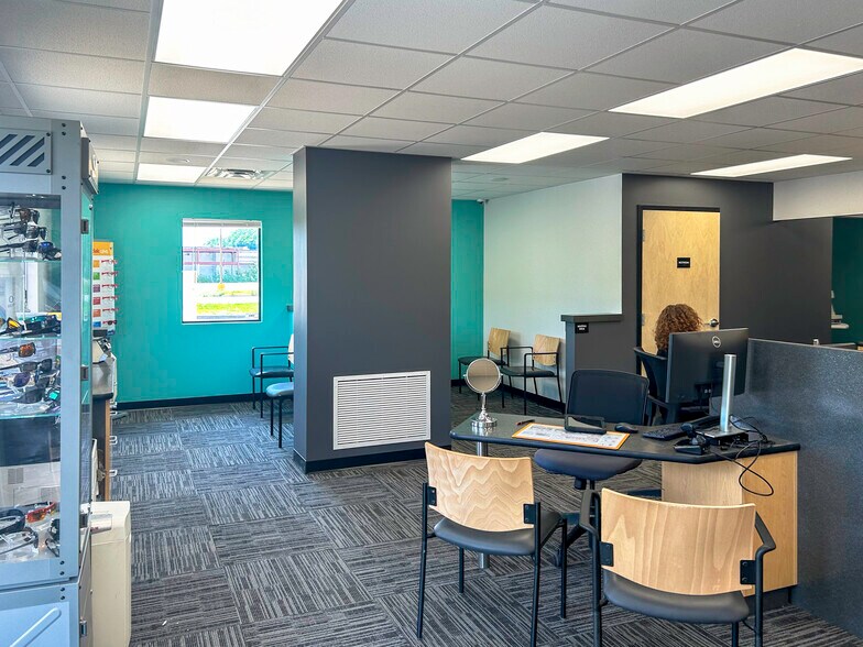 More Photos Of 3701 S Main St, Elkhart Warehouse For Lease