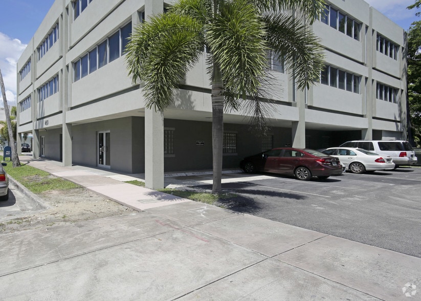More Photos Of 4601 Ponce De Leon Blvd, Coral Gables Office For Lease
