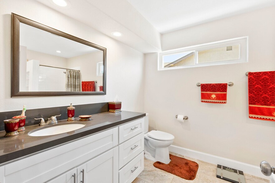 More Photos Of 1909 Cheyenne Cir, Oceanside Specialty For Sale