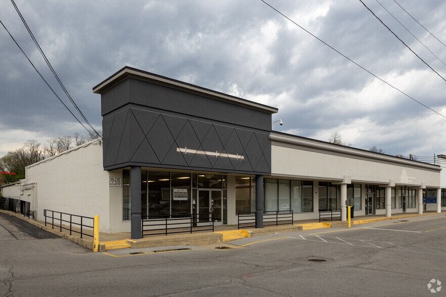 More Photos Of 1695-1853 Monmouth St, Newport Unknown For Lease