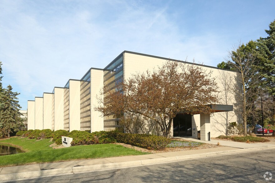 More Photos Of 3055 Plymouth Rd, Ann Arbor Office Residential For Lease