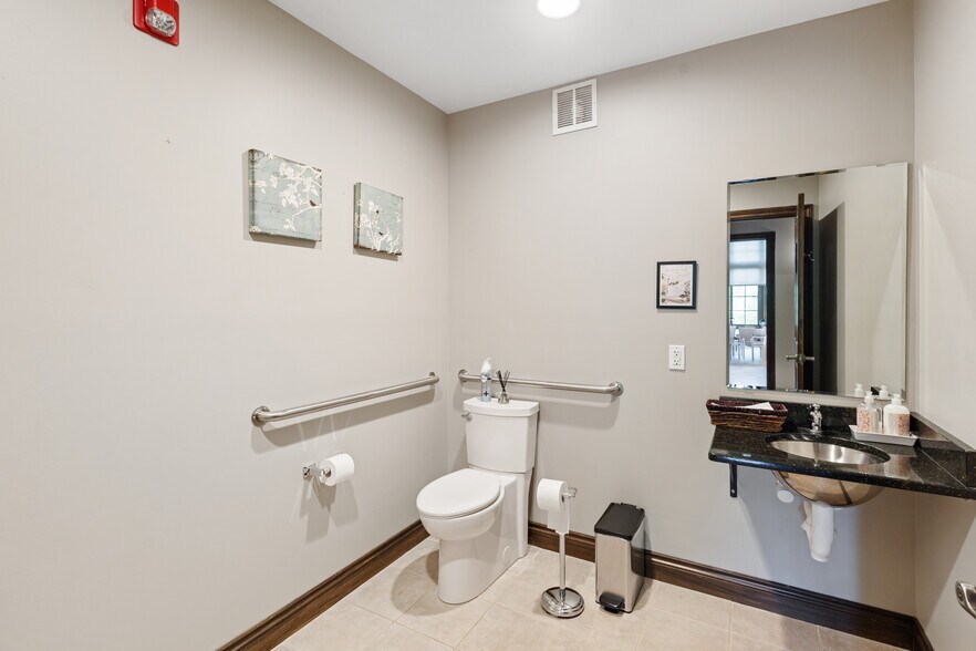 More Photos Of 440 W Centre Ave, Portage Office For Sale