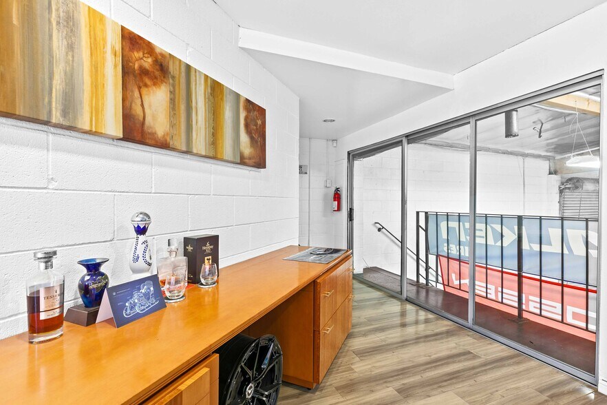 More Photos Of 3133 W Burbank Blvd, Burbank Coworking Space