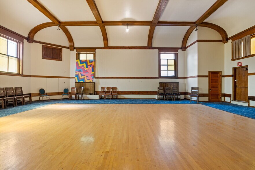 More Photos Of 118 Nevada Ave-127 E Bijou, Colorado Springs General Retail For Lease