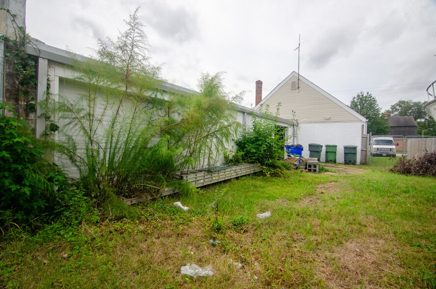 More Photos Of 1108 Pickett Rd, Norfolk Flex For Sale