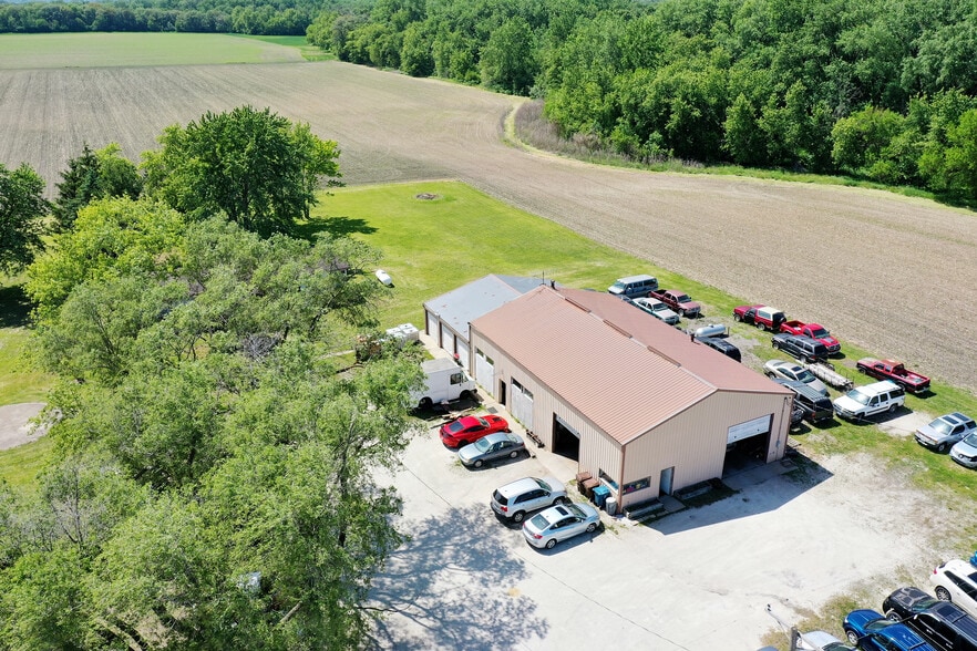 Primary Photo Of 3209 N State Rt 1, Saint Anne Flex For Sale