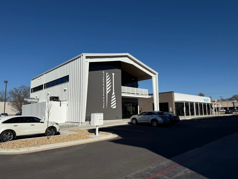 More Photos Of 2515 S Campbell Ave, Springfield General Retail For Lease
