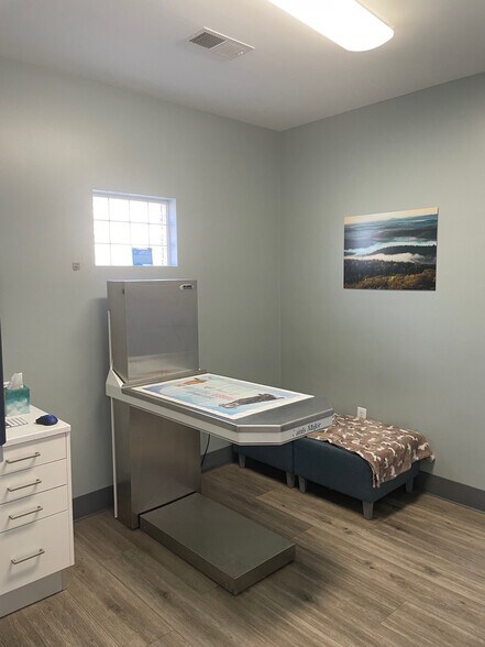 More Photos Of 11 West Pointe Blvd, Mauldin General Retail For Sale