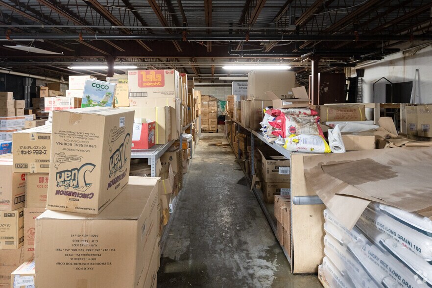 More Photos Of 1281-1285 State Route 35, Middletown Supermarket For Sale