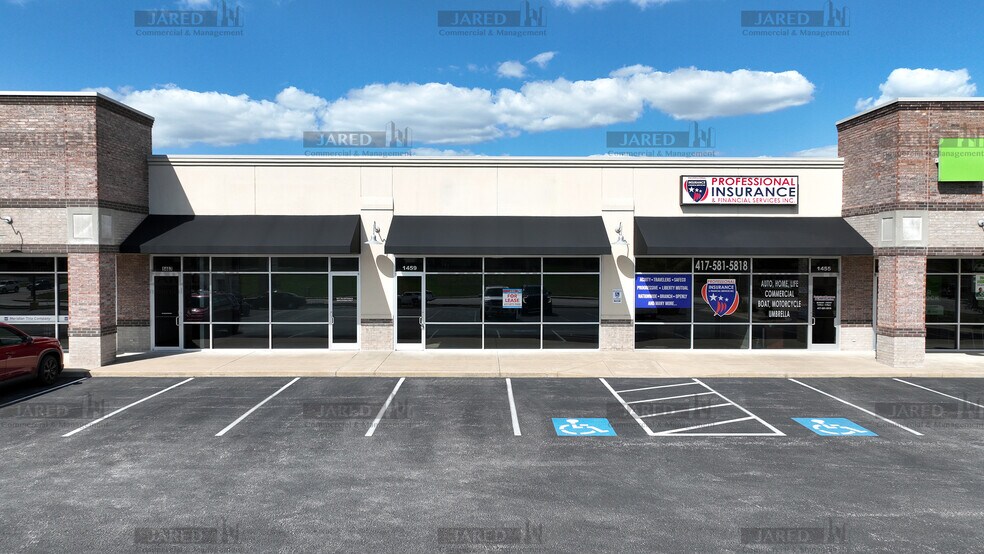More Photos Of 1451-1487 W South St, Ozark General Retail For Lease