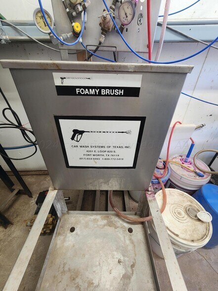 More Photos Of 2001 E Oklahome Ave, Wheeler Carwash For Sale