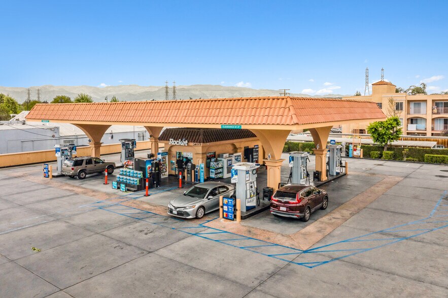 More Photos Of 26015 Bouquet Canyon Rd, Santa Clarita Service Station For Sale
