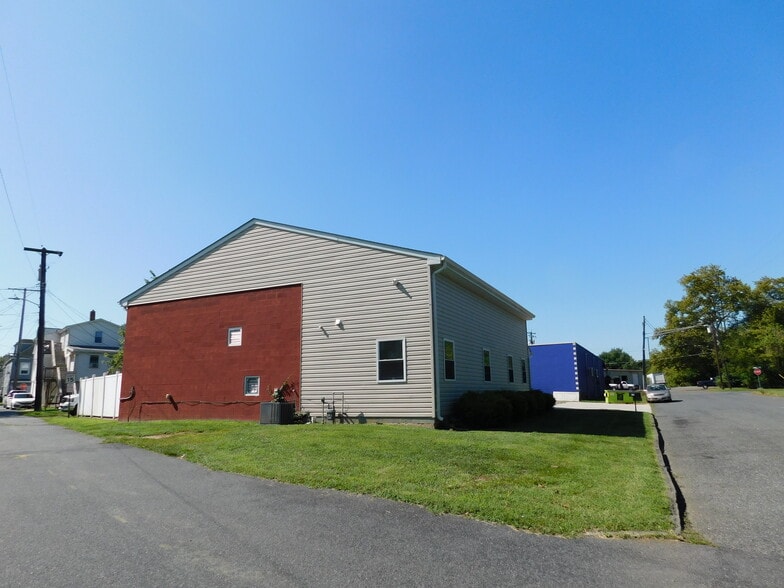 More Photos Of 650 Warren St, Havre De Grace Auto Repair For Sale