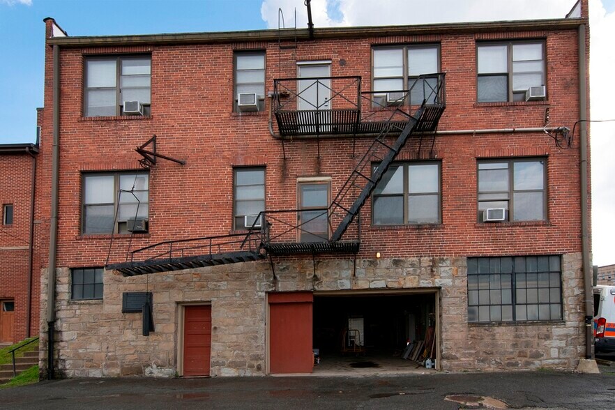 More Photos Of 207 S Heber St, Beckley Office For Sale