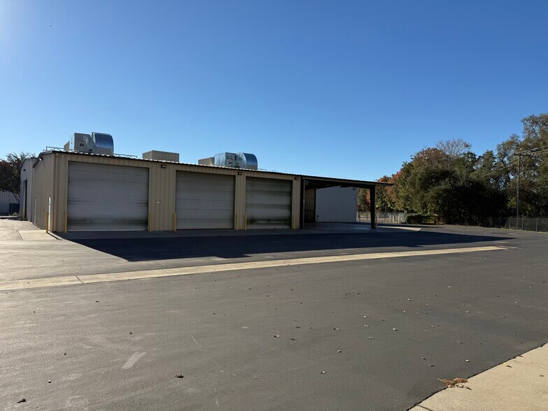 More Photos Of 2244 Ivy St, Chico Manufacturing For Sale