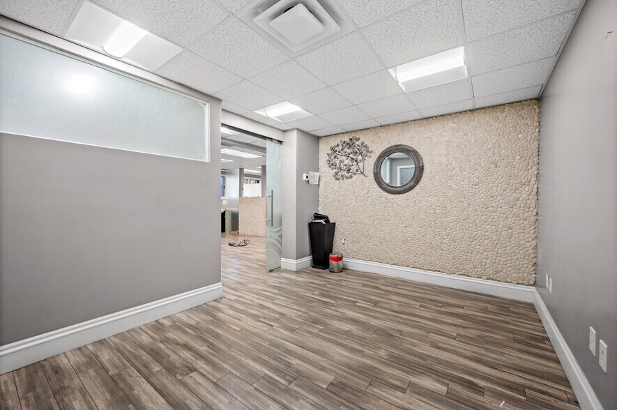 More Photos Of 333 N 300 W, Salt Lake City Loft Creative Space For Sale