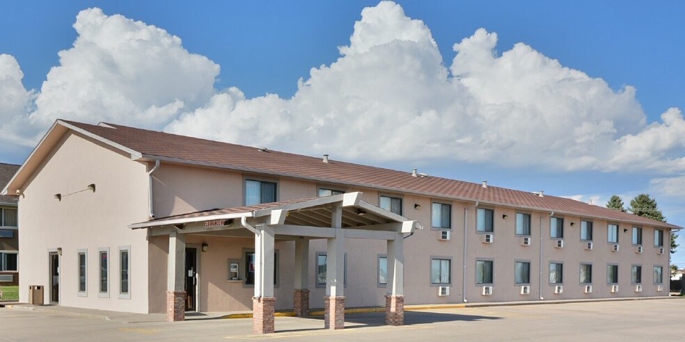 More Photos Of 2100 Fay St, Burlington Hotel For Sale