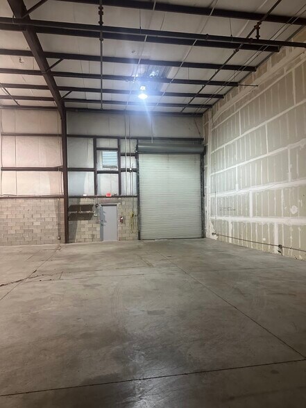 More Photos Of 161 Commerce Rd, Boynton Beach Warehouse For Sale