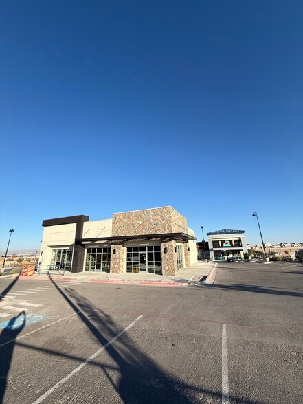 More Photos Of 13001 Emerald Pass Ave, Horizon City Storefront Retail Office For Lease
