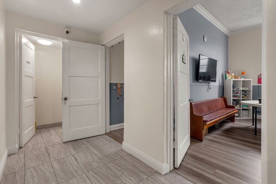 More Photos Of 1100 S Lorena St, Los Angeles Religious Facility For Sale