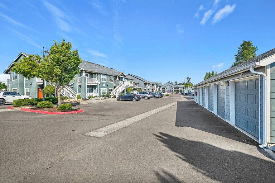 More Photos Of 2211 McKinney Ln, Lebanon Apartments For Sale